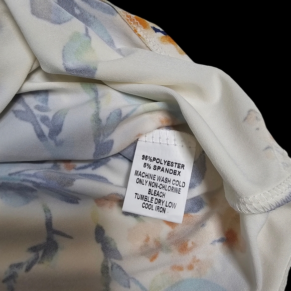 NWT PapermoonBasima Back Detail Knit Top size Small - Picture 10 of 10